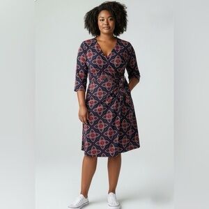 3X fits 2X Red and Black Patterned Wrap Dress